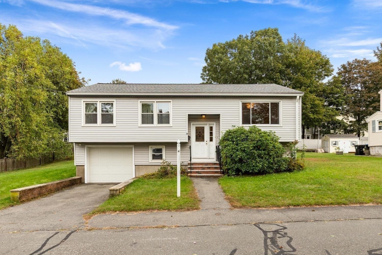 12 Marion Ave, Beverly, MA Photo #2