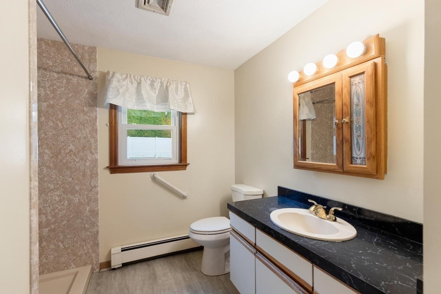 12 Marion Ave, Beverly, MA Photo #12