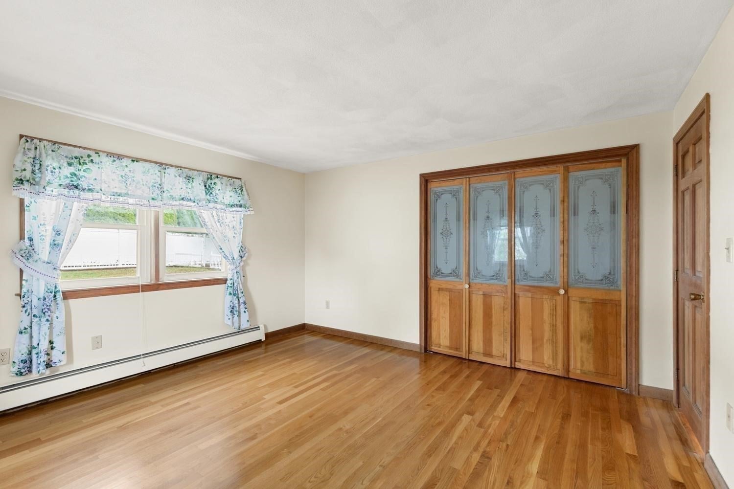12 Marion Ave, Beverly, MA Photo #17