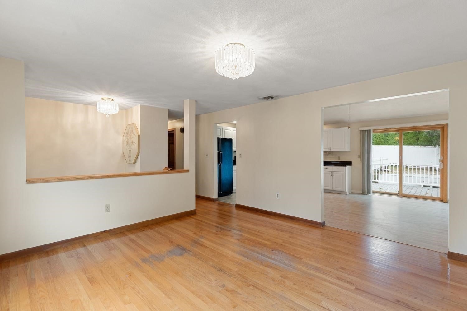 12 Marion Ave, Beverly, MA Photo #11
