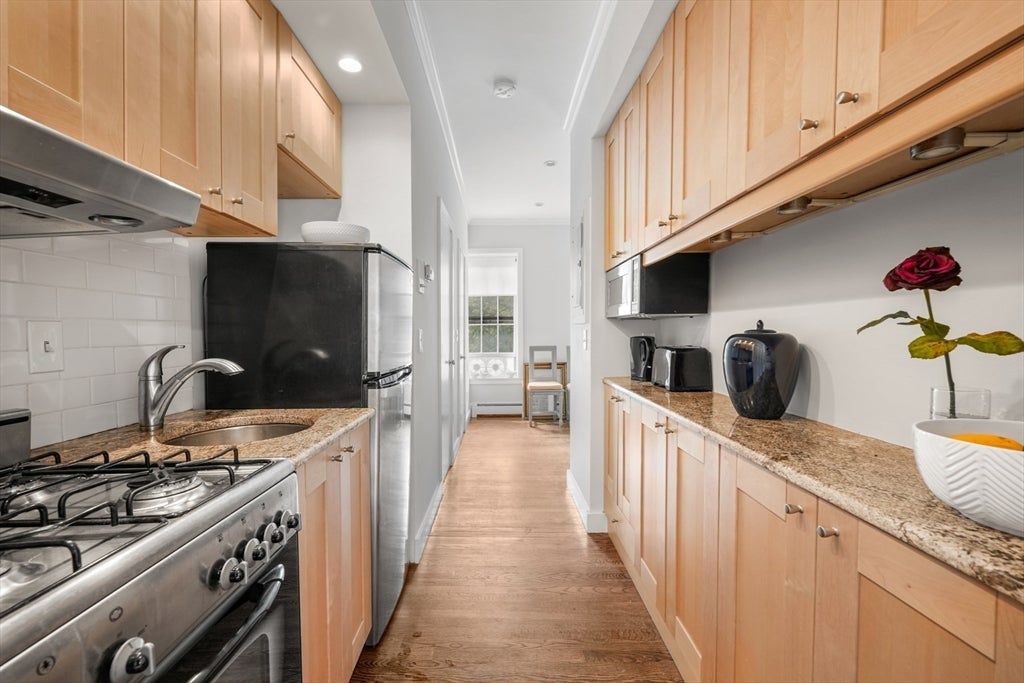 11 Dartmouth Place #2, Boston, MA Photo #2