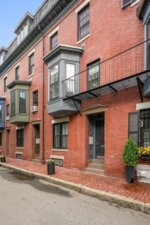 11 Dartmouth Place #2, Boston, MA Photo #9