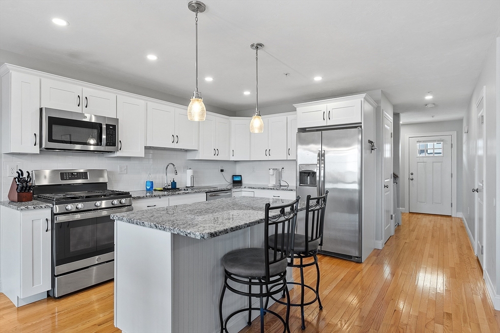 1204 Hazelwood Way 1204