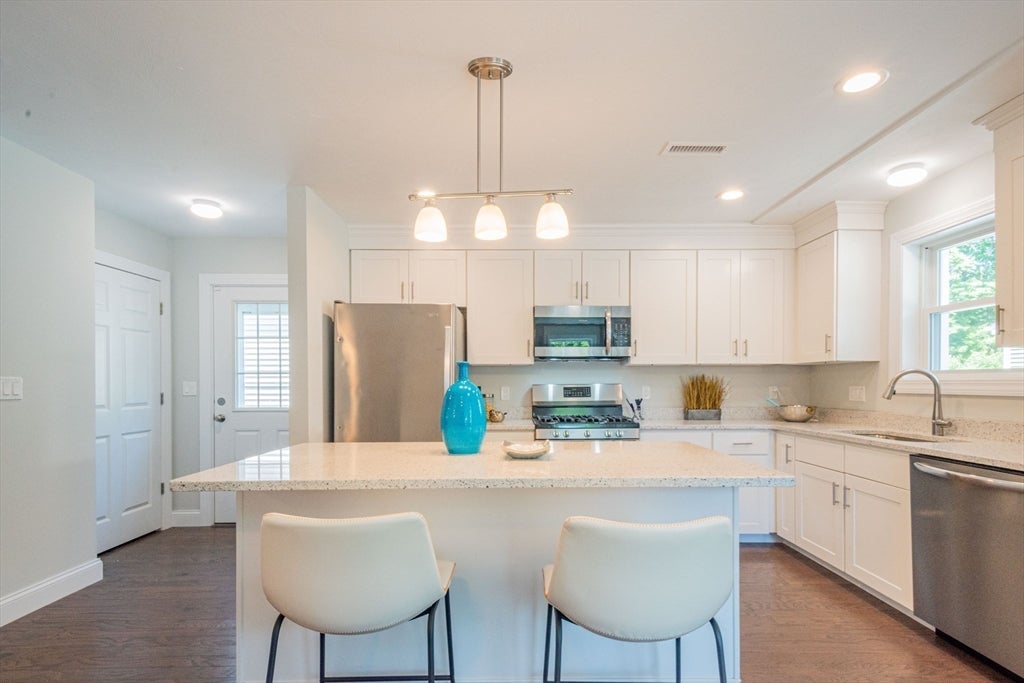20 Mickelson Ln #17, Bedford, MA Photo #6