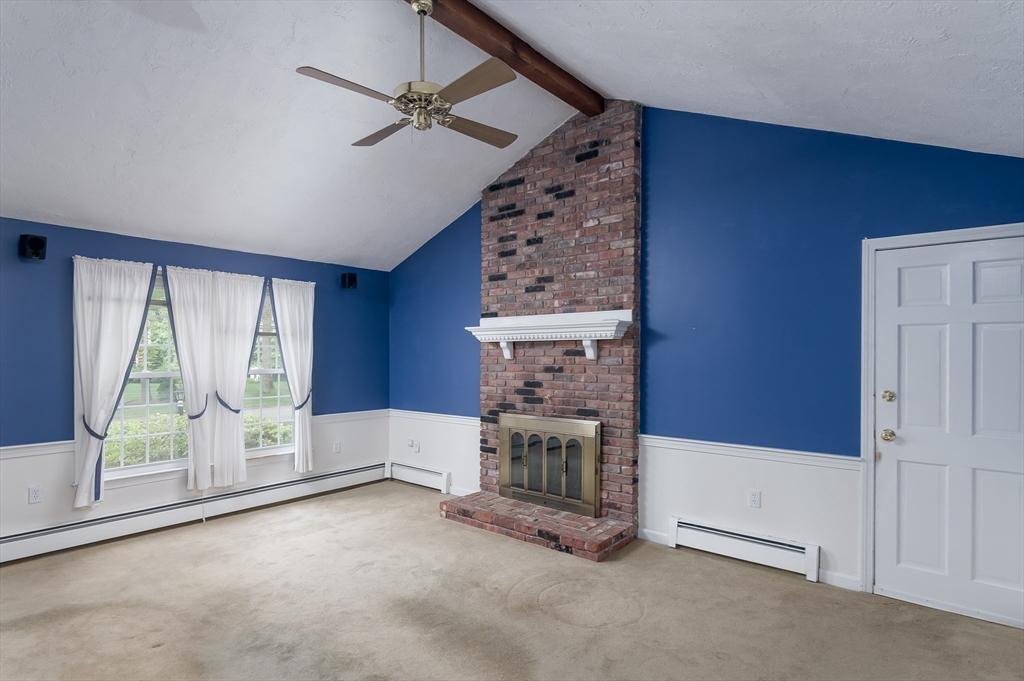 40 Langley Ln