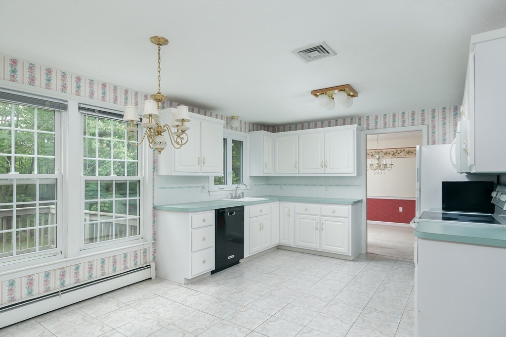 40 Langley Ln