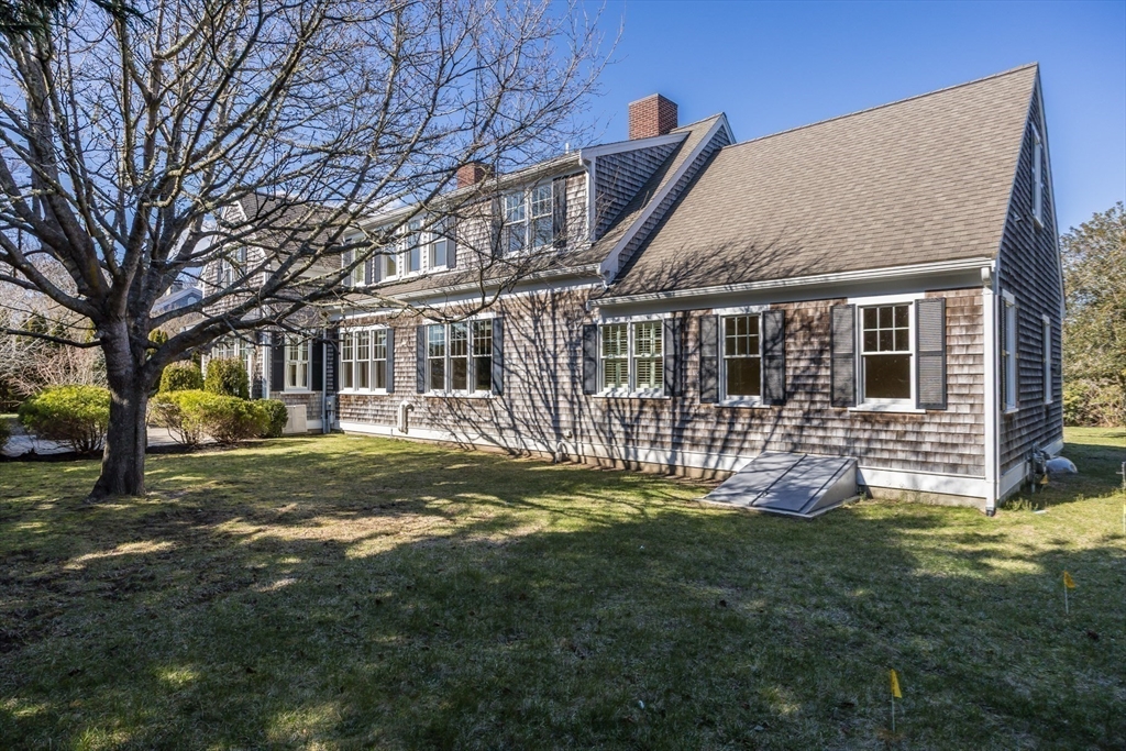 Chatham, Massachusetts 02633, United States, 4 Bedrooms Bedrooms, ,4 BathroomsBathrooms,Residential,Active,107713