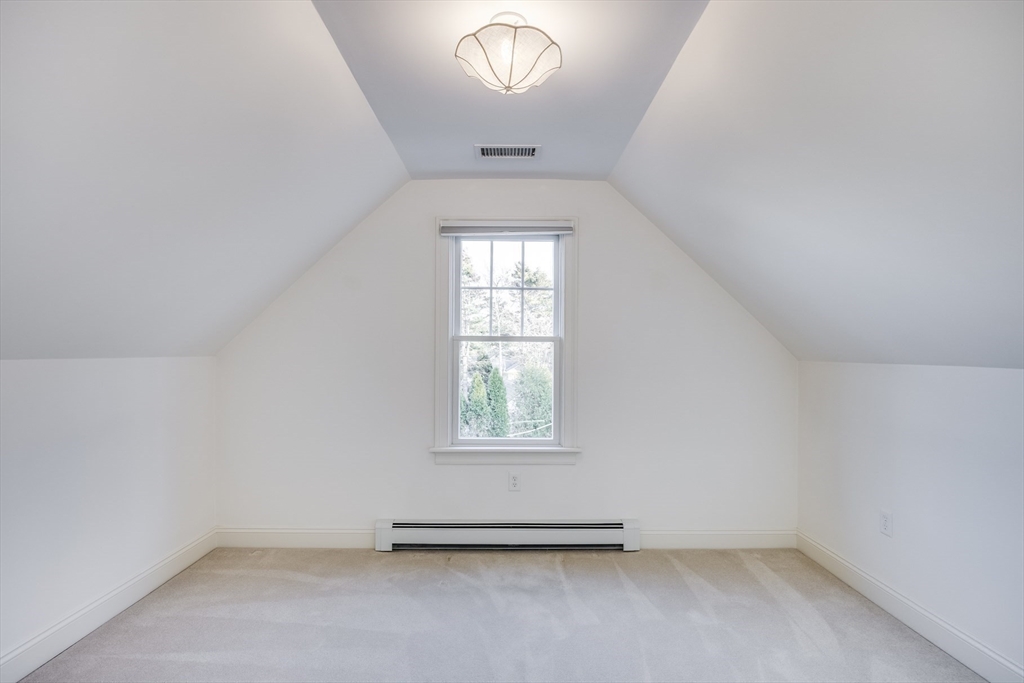 Chatham, Massachusetts 02633, United States, 4 Bedrooms Bedrooms, ,4 BathroomsBathrooms,Residential,Active,107713