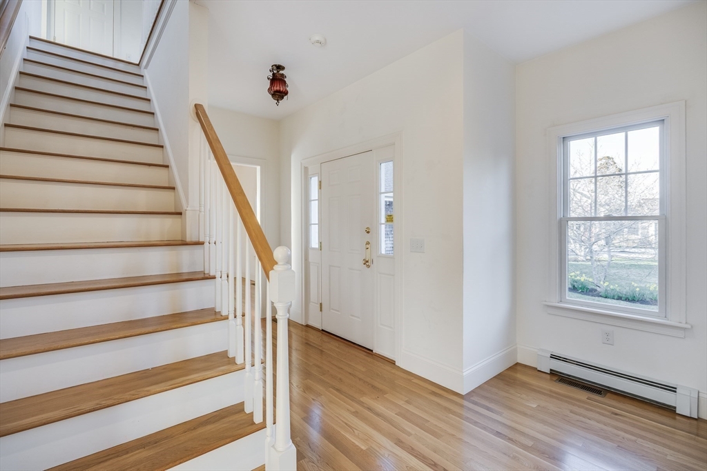 Chatham, Massachusetts 02633, United States, 4 Bedrooms Bedrooms, ,4 BathroomsBathrooms,Residential,Active,107713