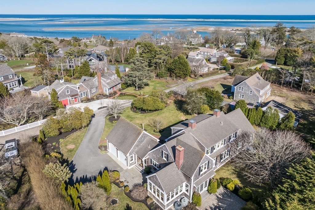 Chatham, Massachusetts 02633, United States, 4 Bedrooms Bedrooms, ,4 BathroomsBathrooms,Residential,Active,107713