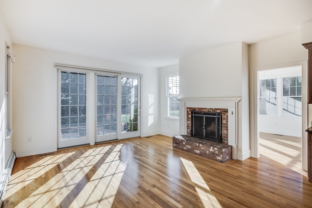 Chatham, Massachusetts 02633, United States, 4 Bedrooms Bedrooms, ,4 BathroomsBathrooms,Residential,Active,107713