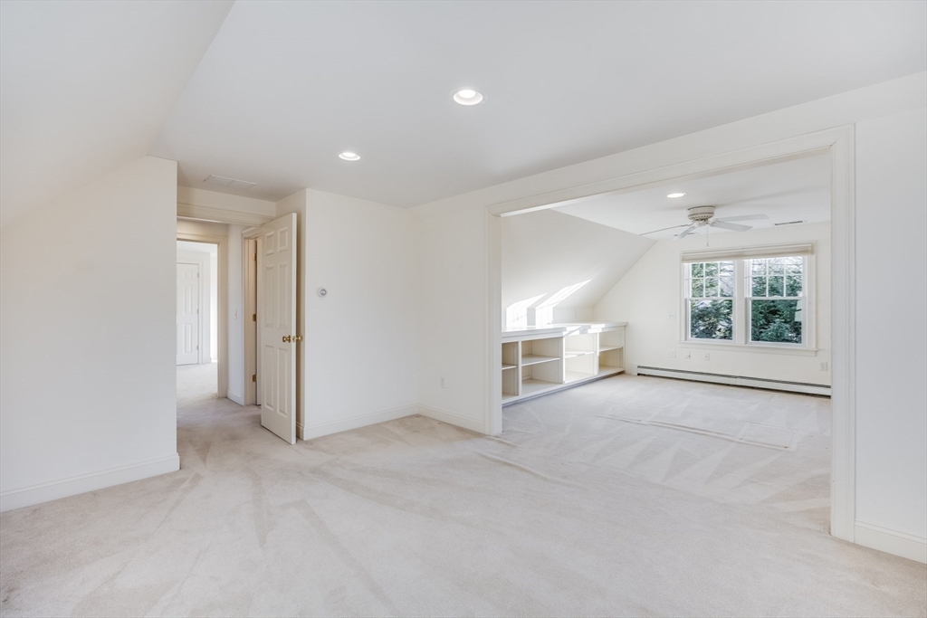 Chatham, Massachusetts 02633, United States, 4 Bedrooms Bedrooms, ,4 BathroomsBathrooms,Residential,Active,107713