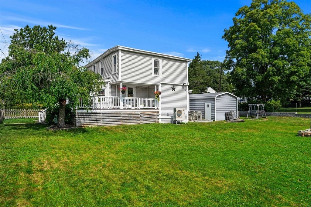 22 Loring Rd