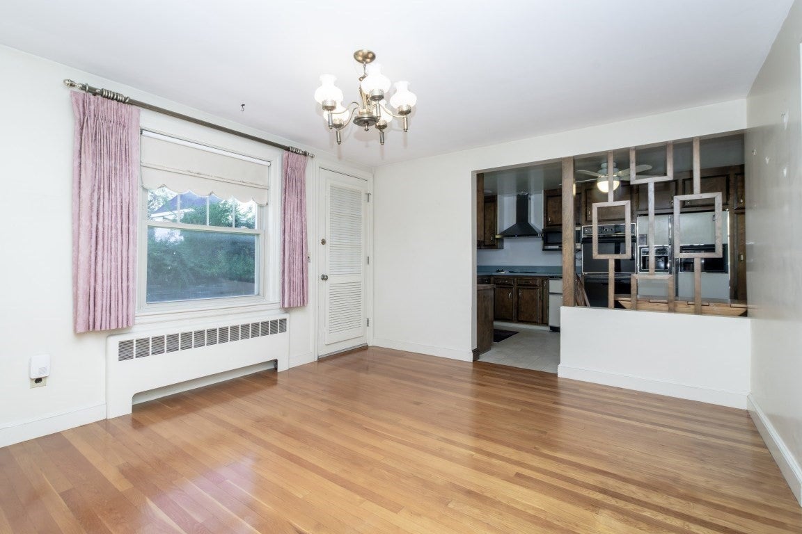 6 Albert St, Waltham, MA, 6 Albert St, Waltham, MA Photo #6