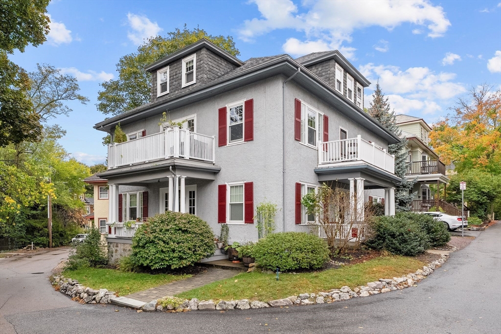 40-53 Robinwood Ave 2