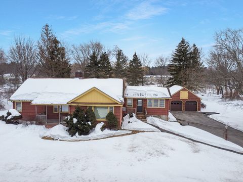 252 Pelham Methuen MA 01844