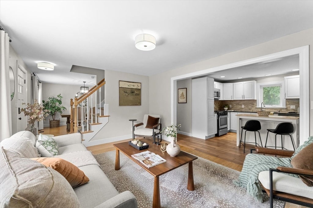 19 W Sigourney St, Lynn, MA Photo #6