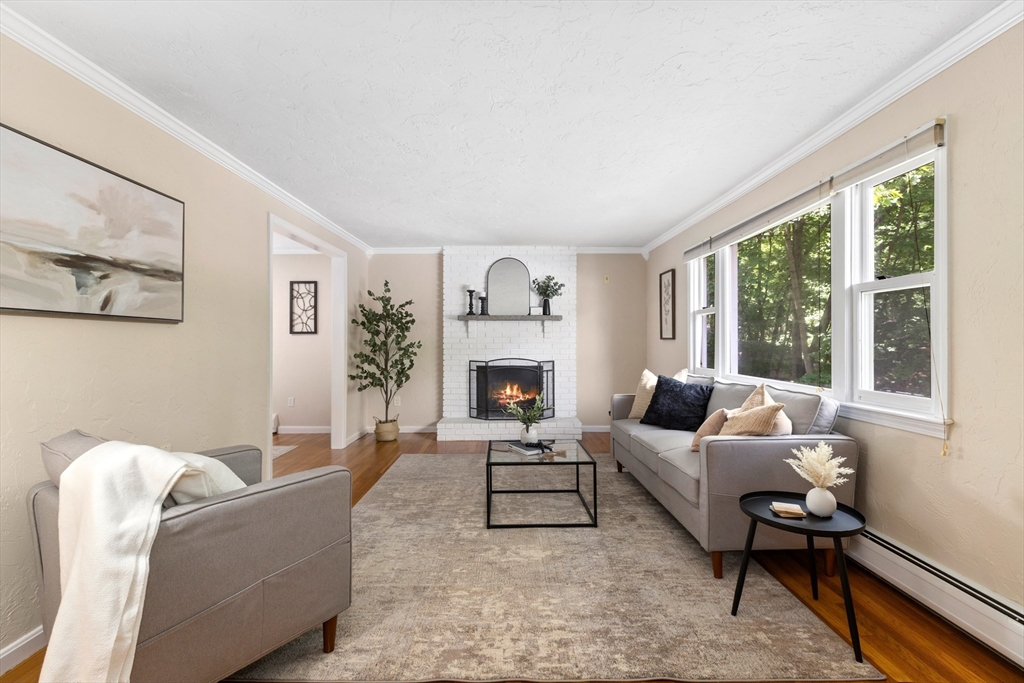 77 Forest St