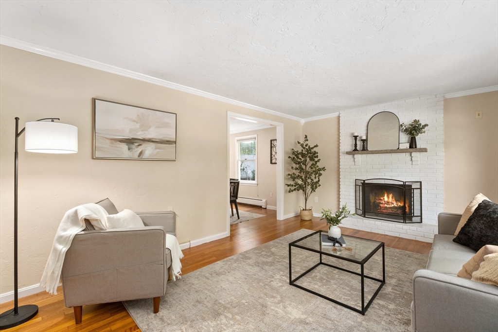 77 Forest St