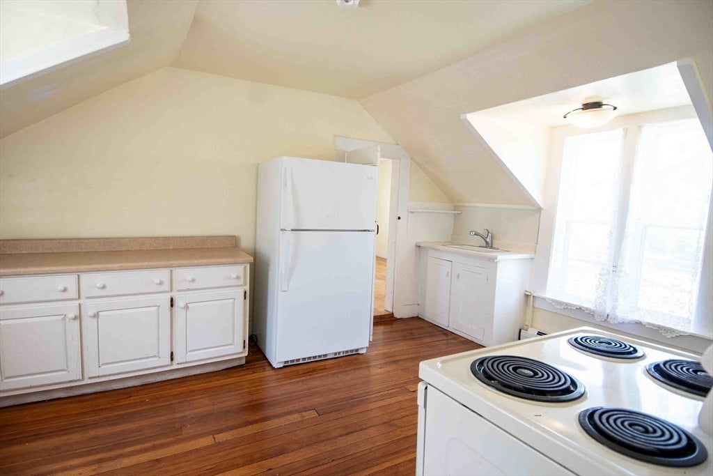 2 Old Sunderland RD, Montague, MA, 2 Old Sunderland RD, Montague, MA Photo #18