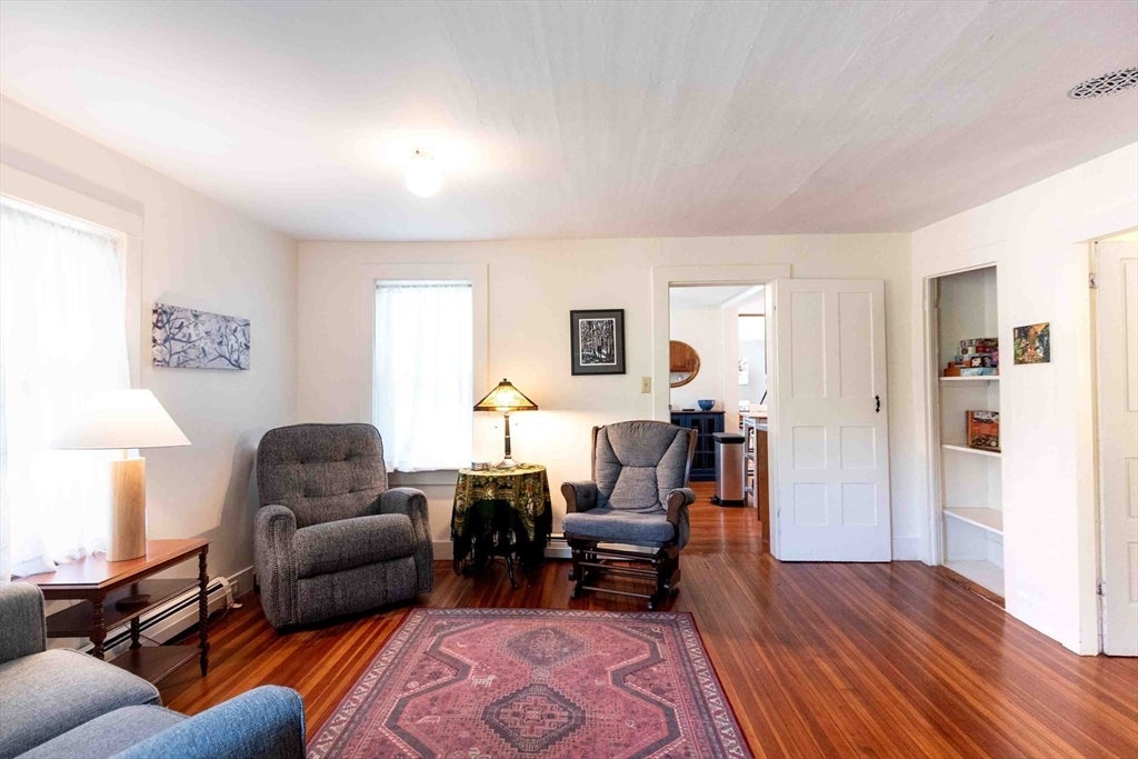 2 Old Sunderland RD, Montague, MA, 2 Old Sunderland RD, Montague, MA Photo #11
