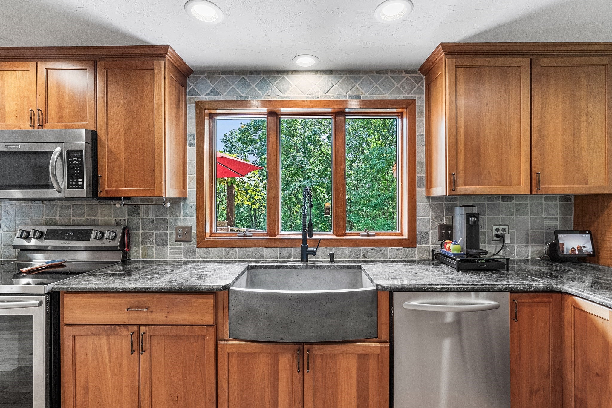 165 East St, Upton, MA Photo #10