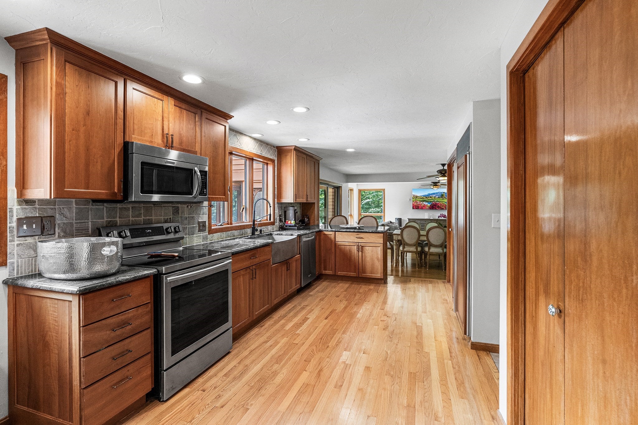 165 East St, Upton, MA Photo #9