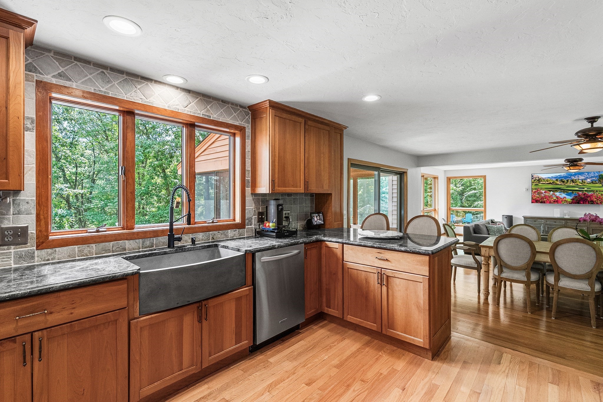 165 East St, Upton, MA Photo #11