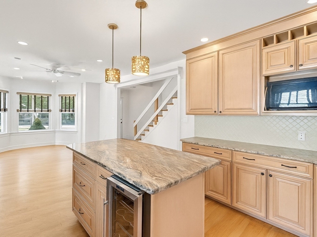 379 Hunnewell St 379