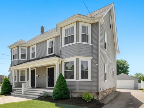 379 Hunnewell St 379 Needham MA 02494