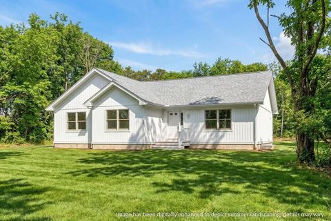 Photo of 68 Hilltop, Barnstable, MA 02648 (MLS # 73476908)