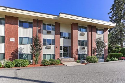 74 Beach St 1-2 Woburn MA 01801