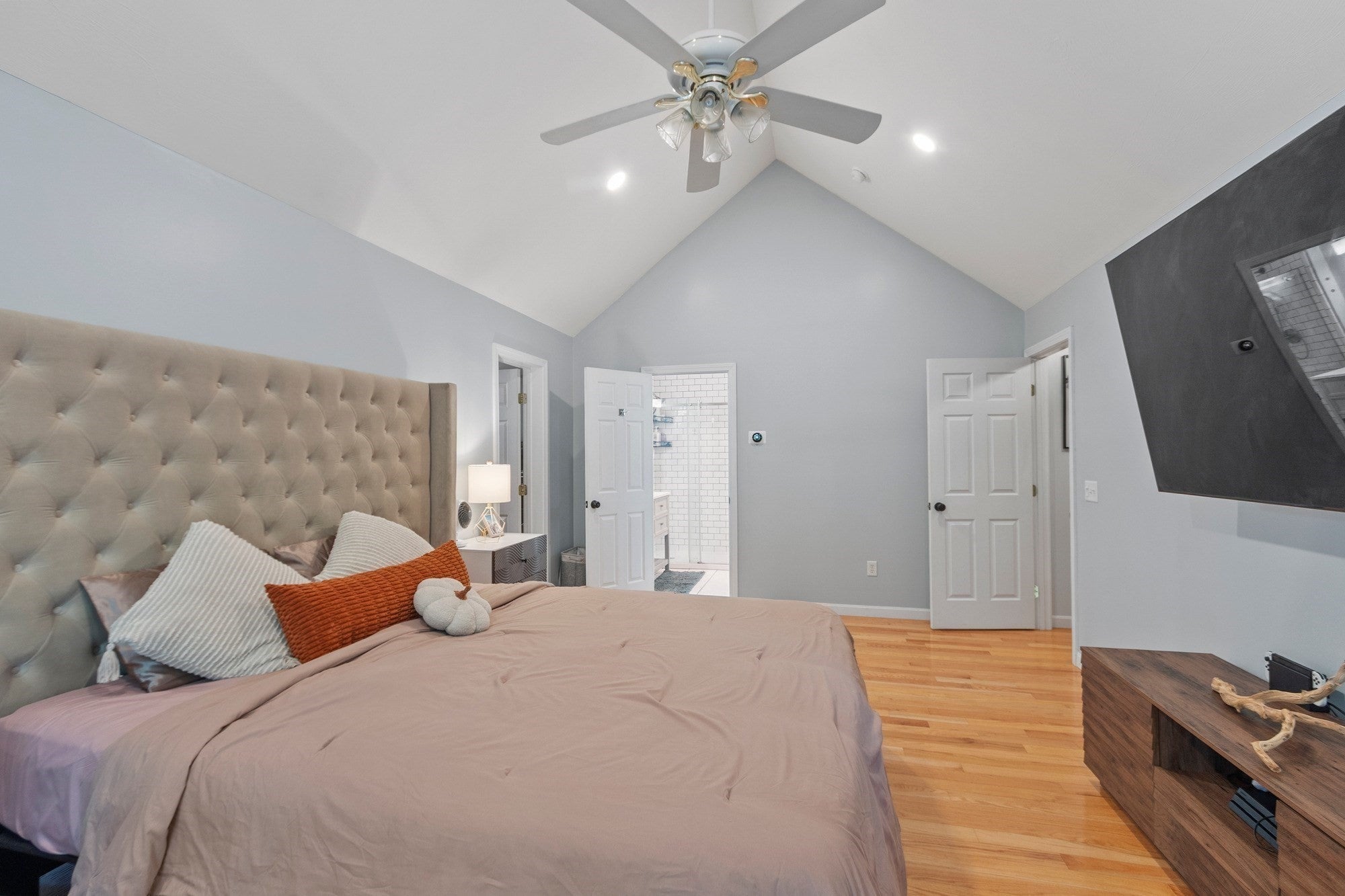 24 Wilson Rd, Londonderry, NH, 24 Wilson Rd, Londonderry, NH Photo #21