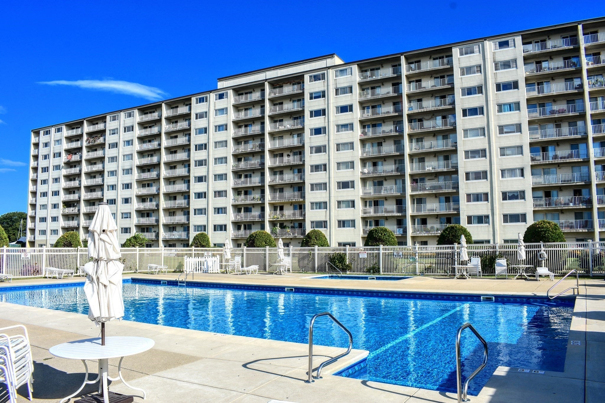 Click for 200 Cove Way #513, Quincy, MA slideshow Click for 200 Cove Way #513, Quincy, MA slideshow