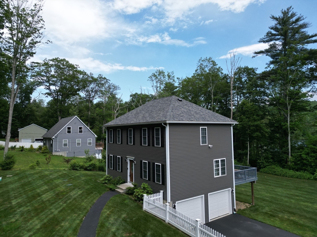 121 Adams Rd