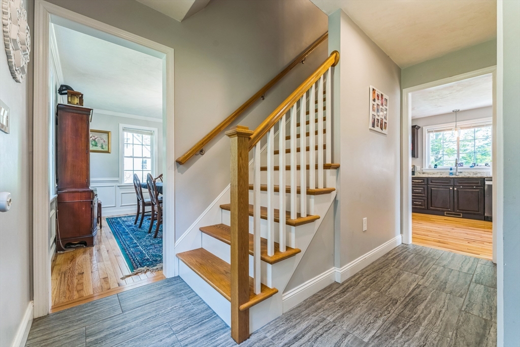 121 Adams Rd