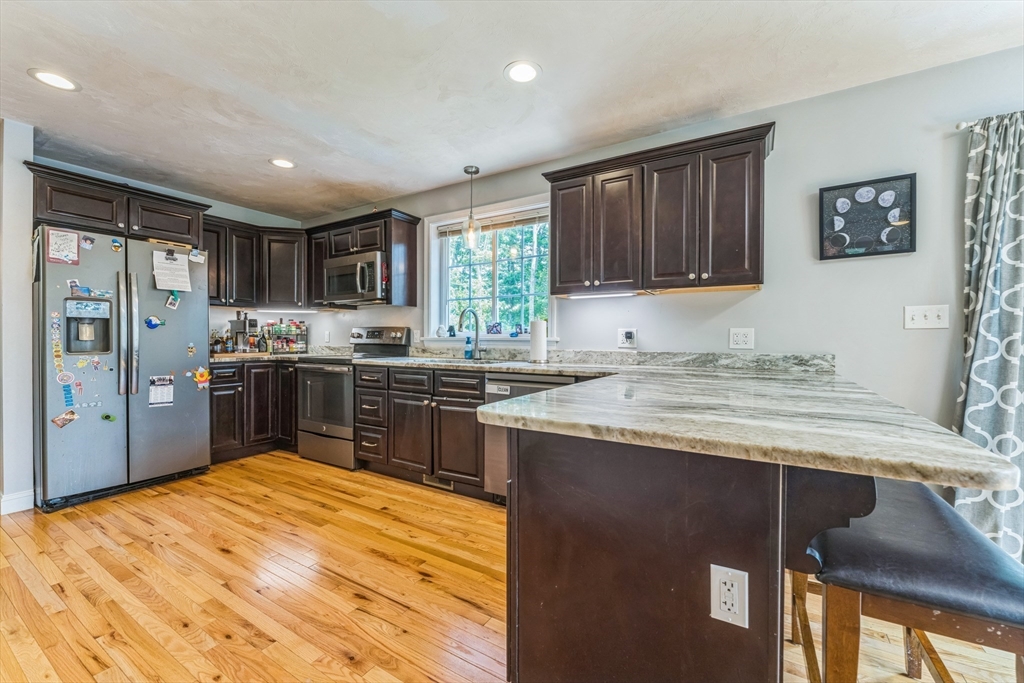 121 Adams Rd