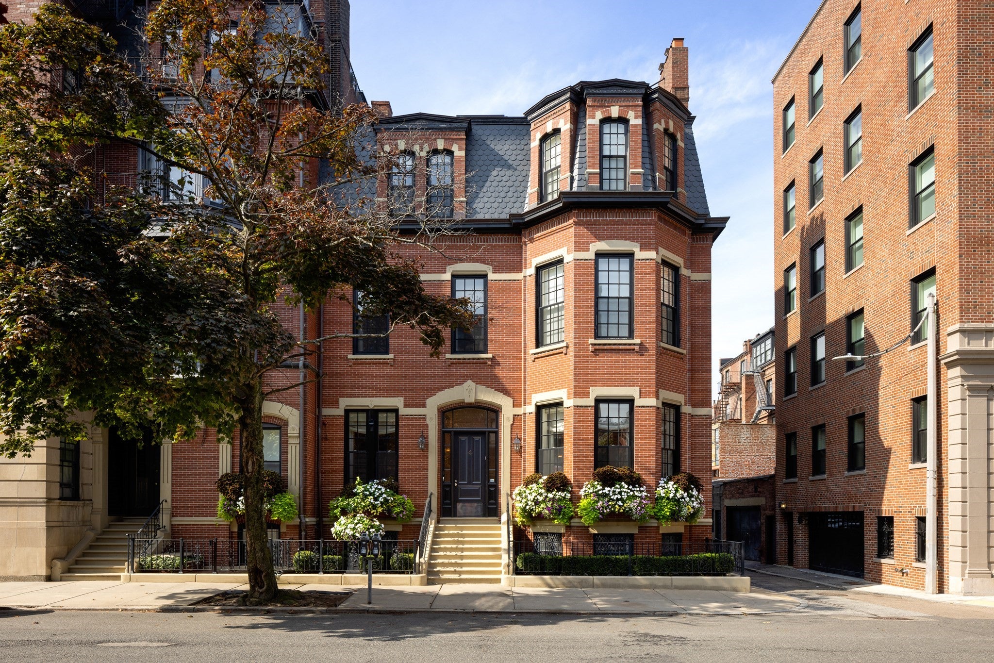 Photo of 4 Gloucester Street, Boston, MA