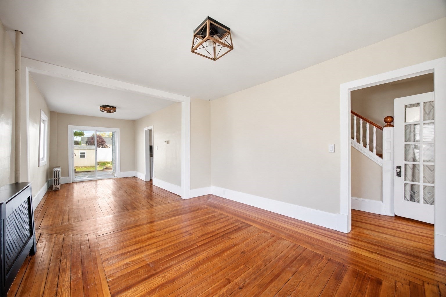 96 Catherine St, Chicopee, MA Photo #13