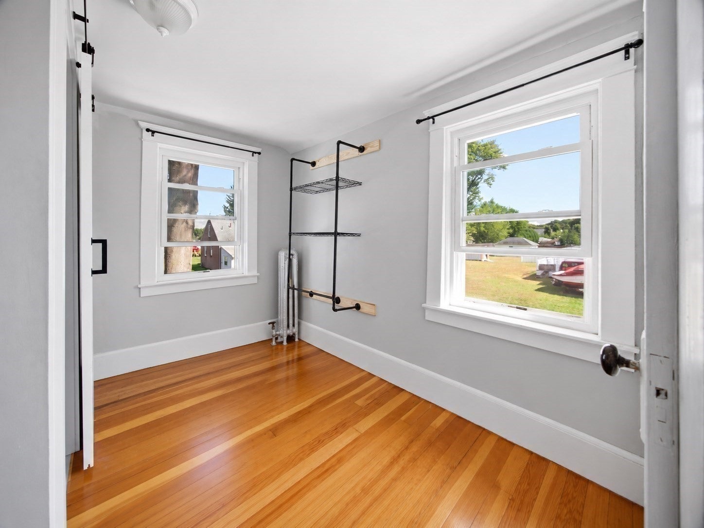 96 Catherine St, Chicopee, MA Photo #25