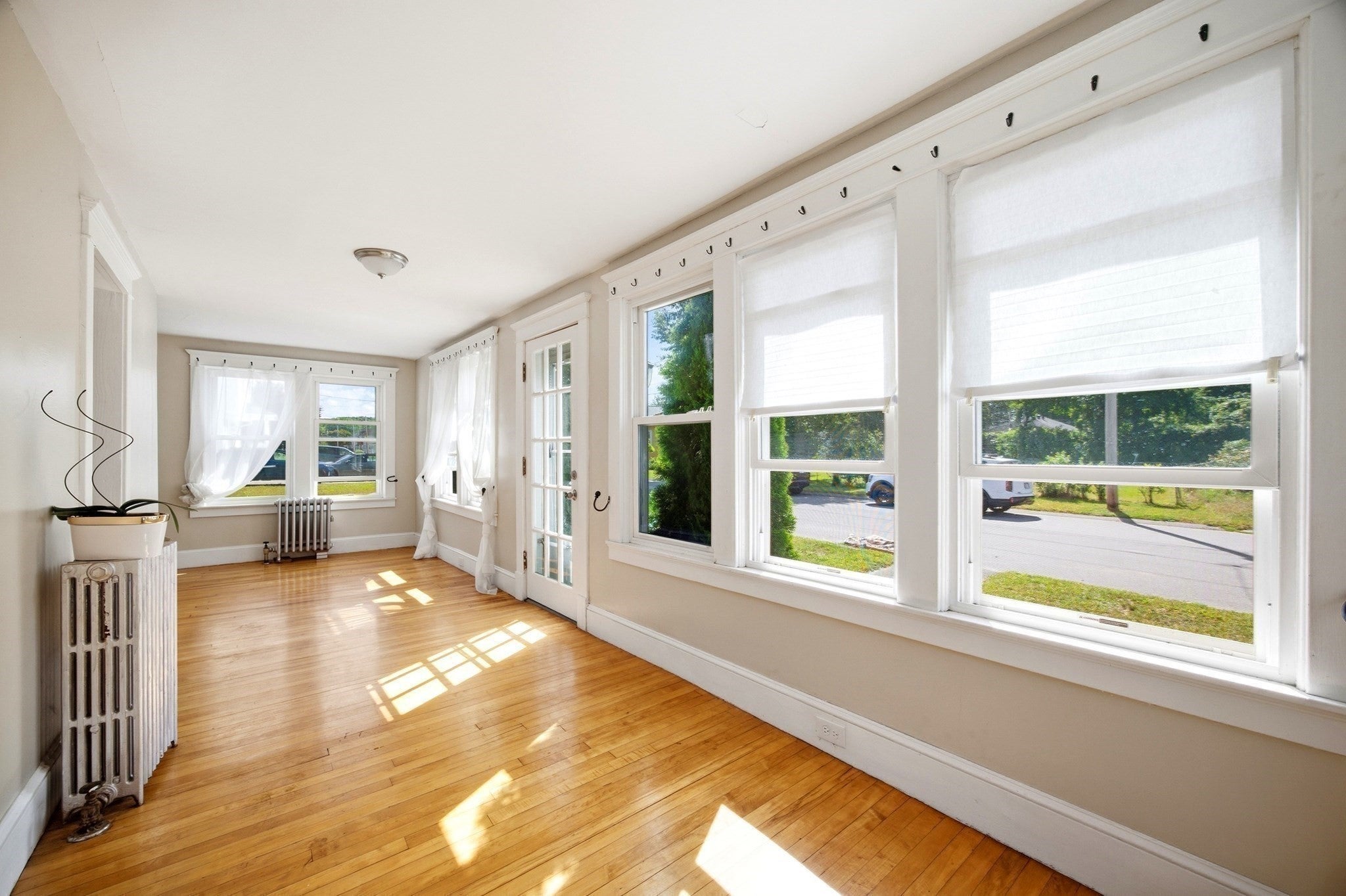 96 Catherine St, Chicopee, MA Photo #16