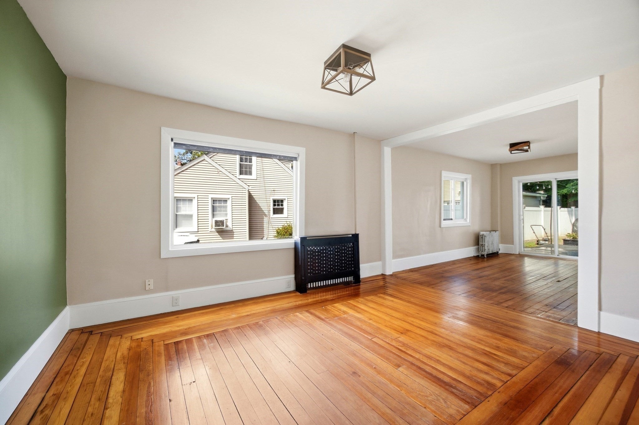96 Catherine St, Chicopee, MA Photo #14