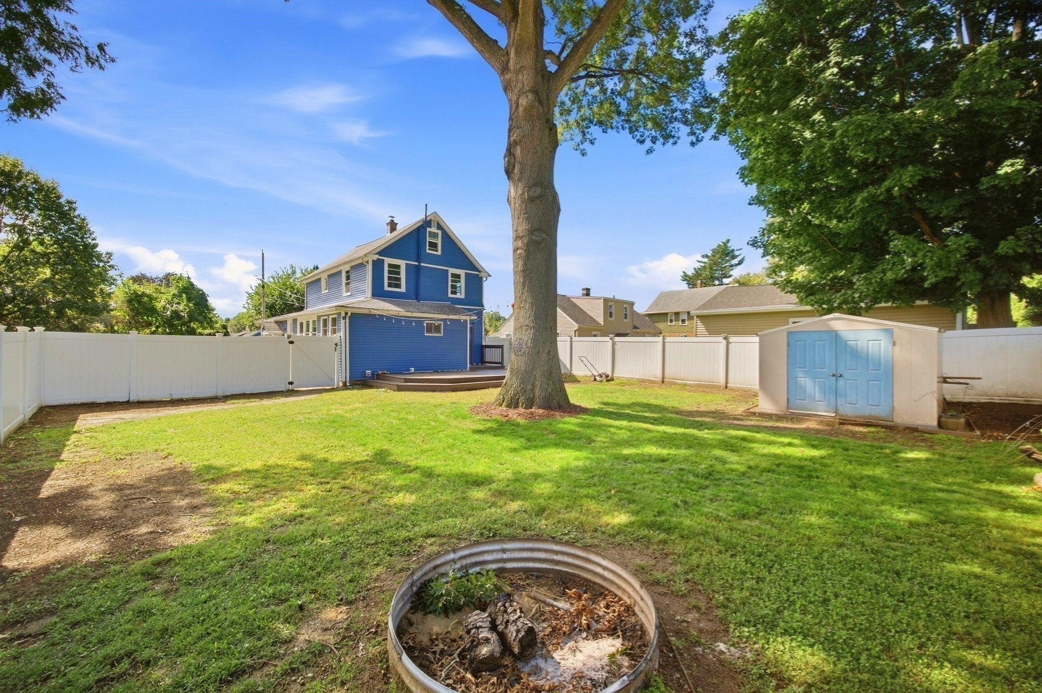 96 Catherine St, Chicopee, MA Photo #30