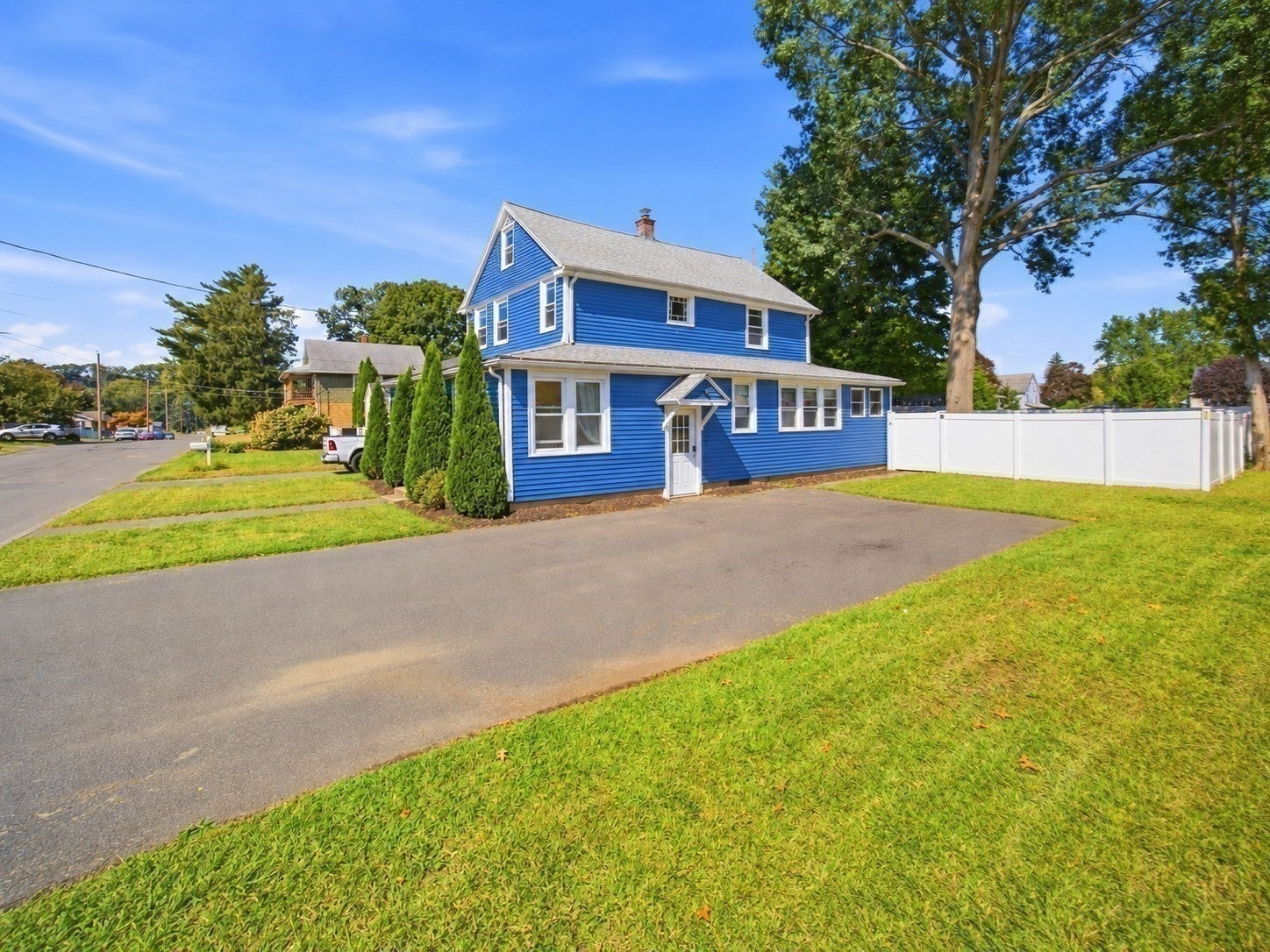 96 Catherine St, Chicopee, MA Photo #32