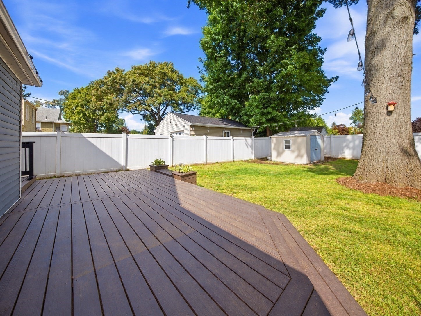 96 Catherine St, Chicopee, MA Photo #28