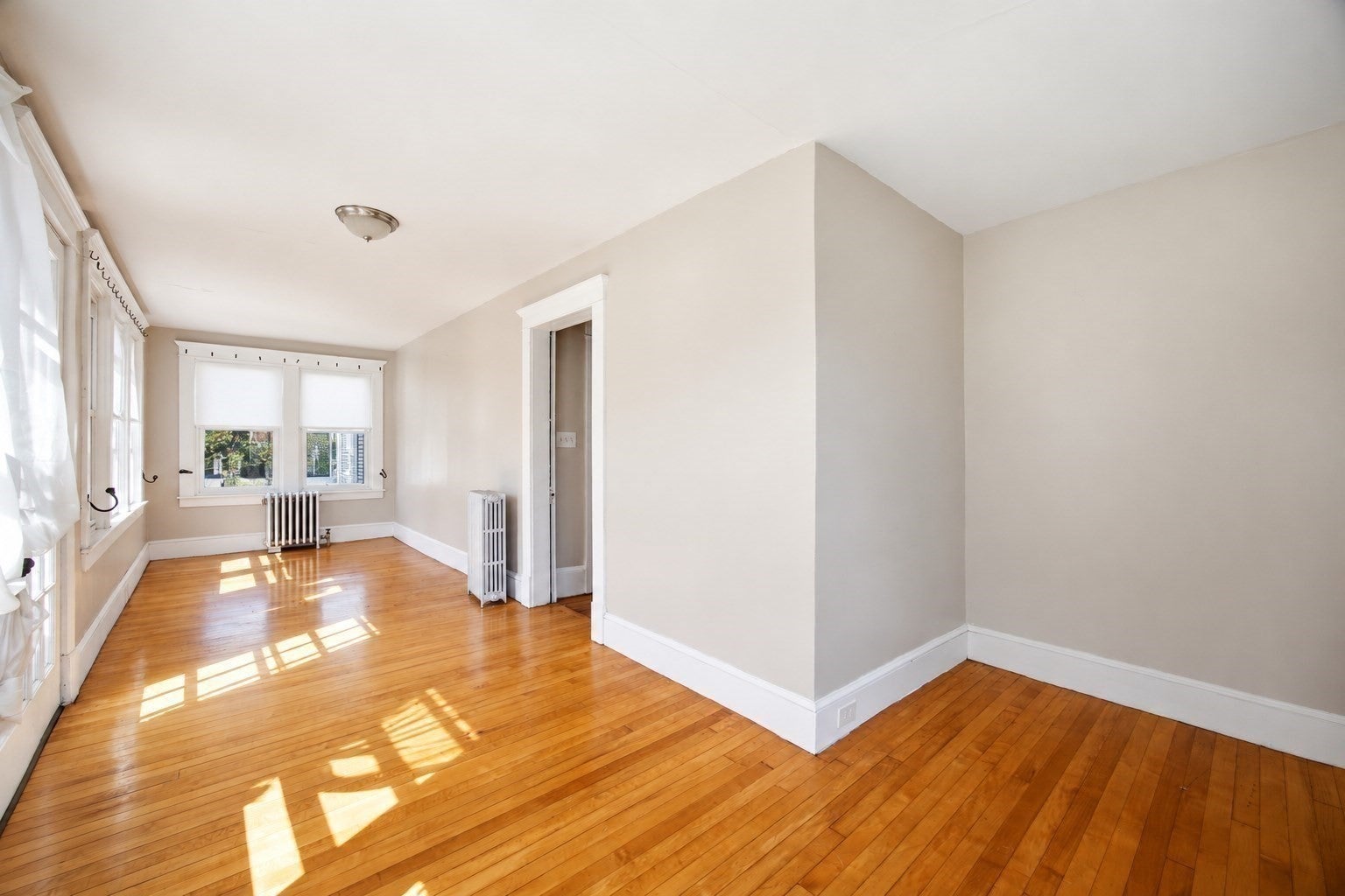 96 Catherine St, Chicopee, MA Photo #17