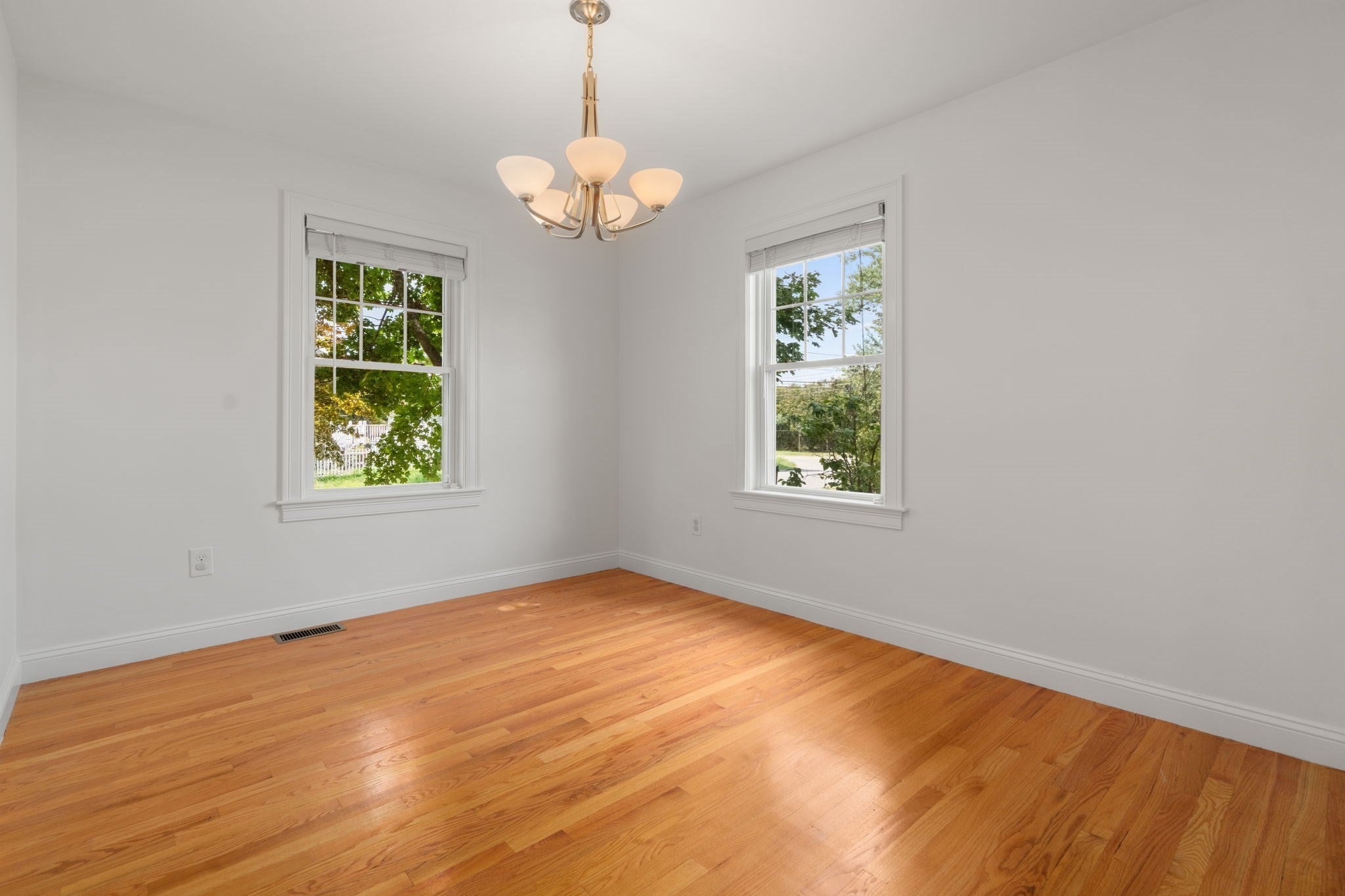 12 Lancaster Rd, Dedham, MA Photo #12