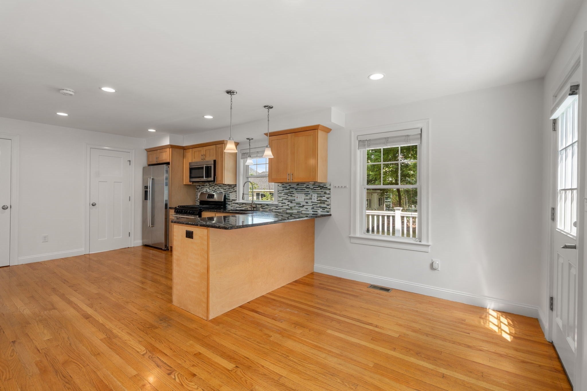 12 Lancaster Rd, Dedham, MA Photo #10