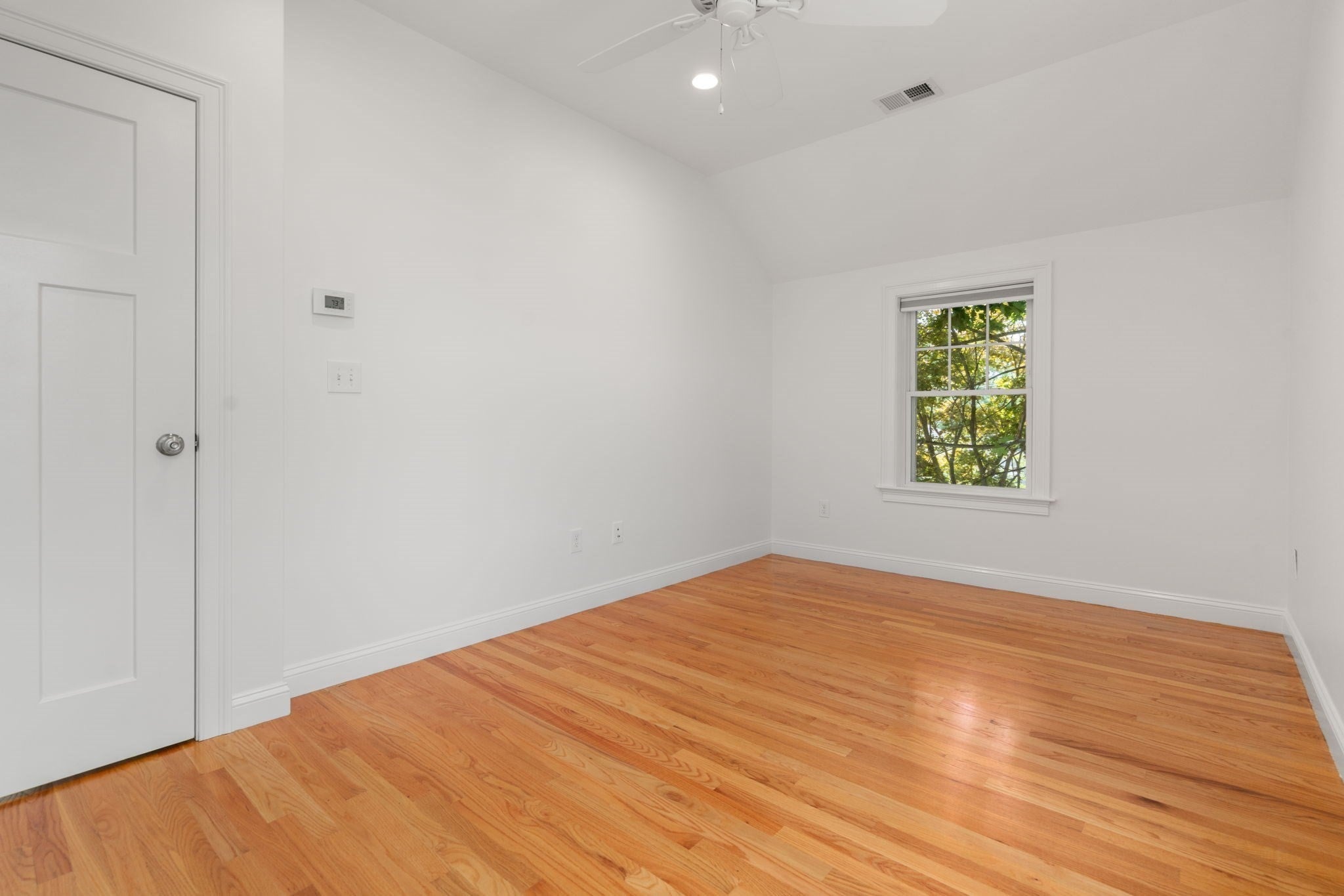 12 Lancaster Rd, Dedham, MA Photo #18