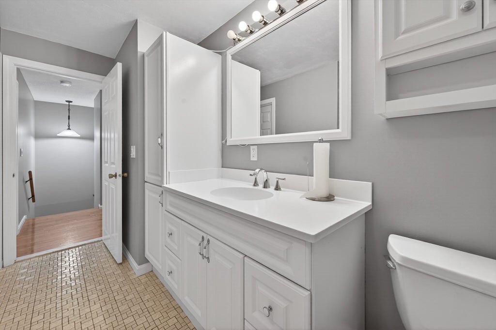 3 Strathmore Shire Dr #E, Uxbridge, MA Photo #29